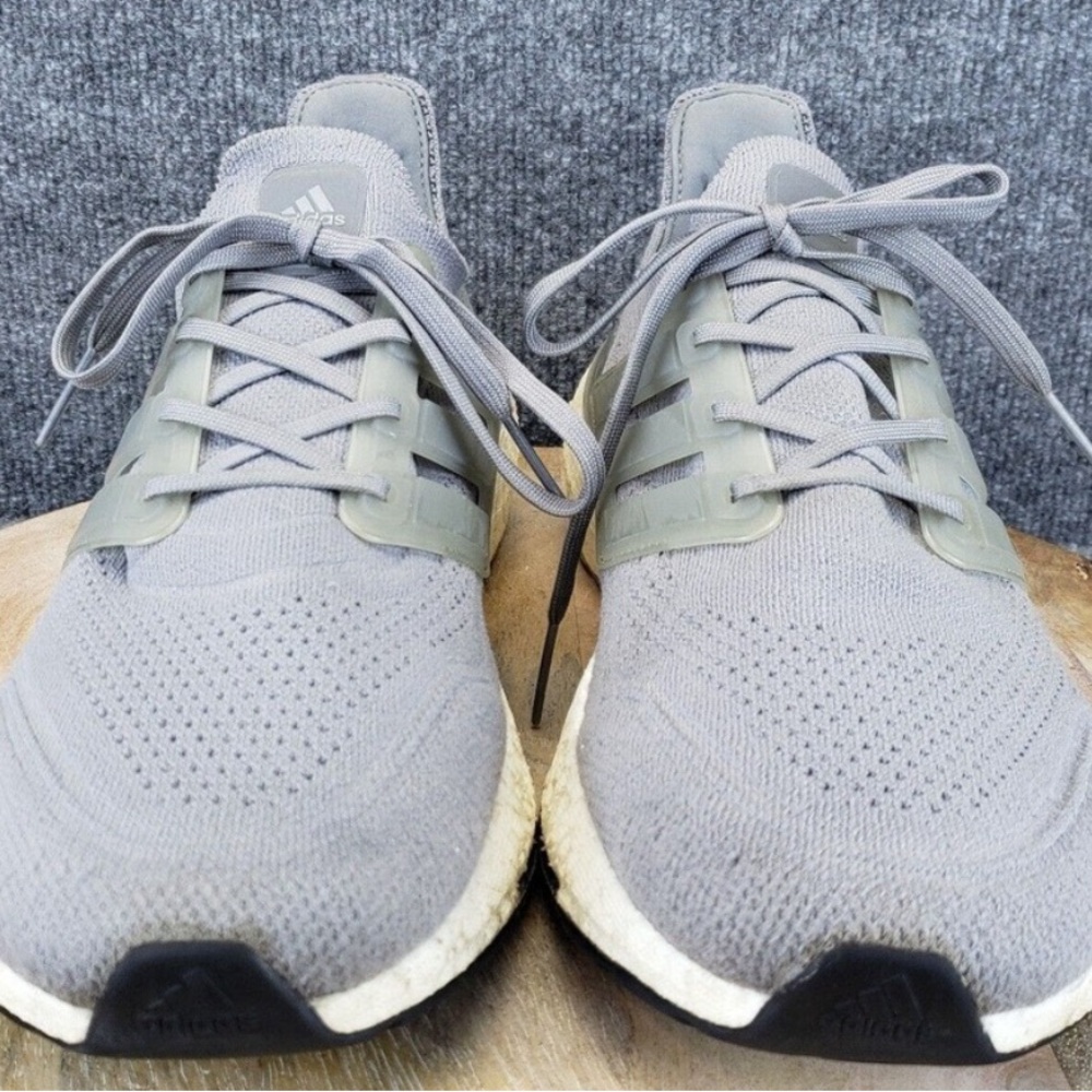 Adidas Ultraboost 21 Men's Size 11.5 Gray Athletic Running Shoes FY0381